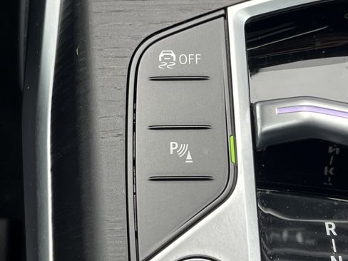 Certified 2023 BMW M340i w/ Premium Package image 10