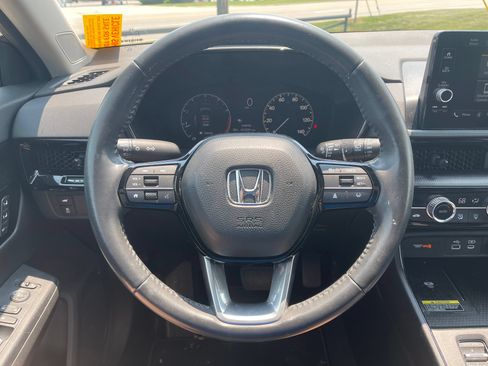 Used 2025 Honda CR-V EX-L image 11