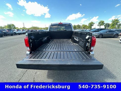 Used 2020 Toyota Tacoma SR w/ SX Package AWD/4WD image 12