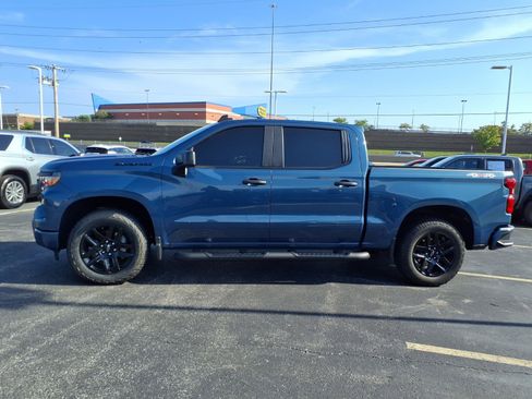 Used 2024 Chevrolet Silverado 1500 Custom w/ Turbomax Blackout Package AWD/4WD image 21