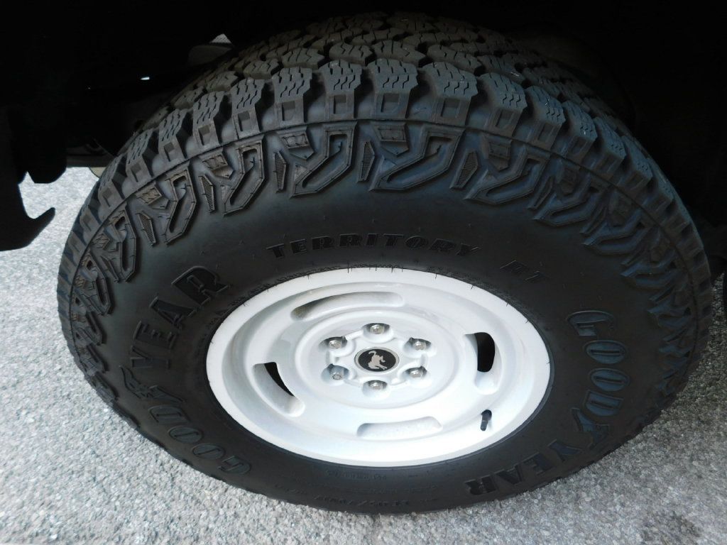 Used 2025 Ford Bronco Heritage Edition AWD/4WD image 7