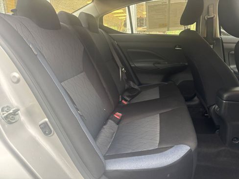 Used 2025 Nissan Versa SV FWD image 37
