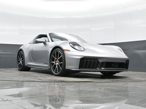 Used 2026 Porsche 911 Targa 4 GTS AWD/4WD image 40