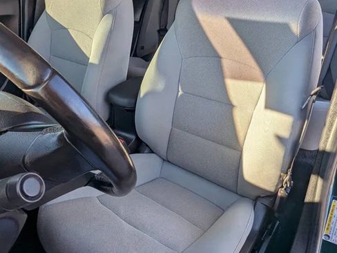 Used 2014 Chevrolet Cruze LT image 11