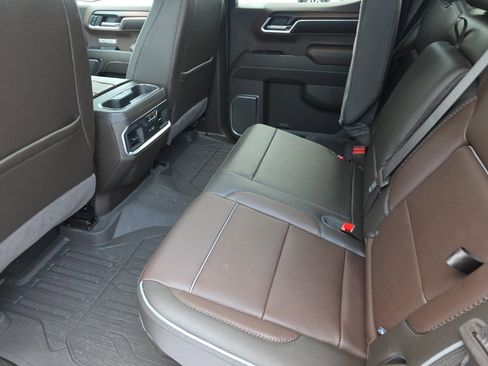 Used 2024 GMC Sierra 1500 Denali image 10