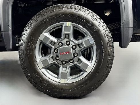 New 2025 GMC Sierra 2500 SLE w/ SLE Value Package; image 30