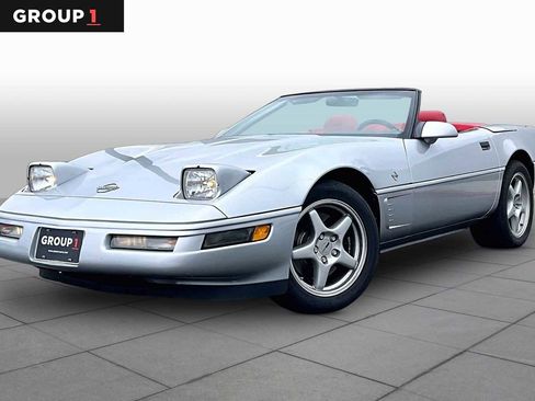 Used 1996 Chevrolet Corvette Convertible RWD image 1