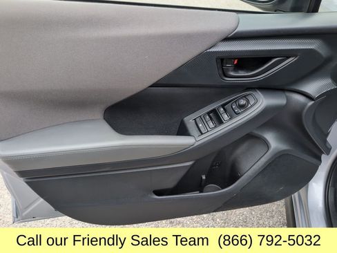 Used 2024 Subaru Crosstrek 2.0i Premium image 11