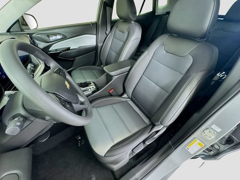 New 2026 Chevrolet Trax LT FWD image 12