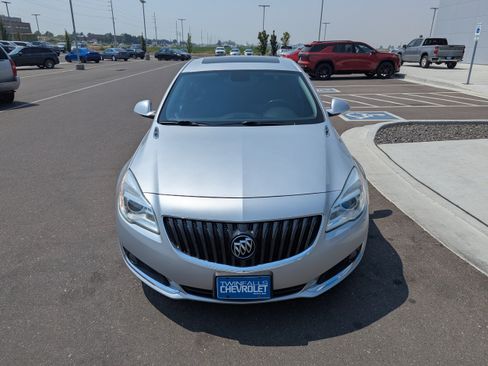 Used 2015 Buick Regal Premium FWD image 6