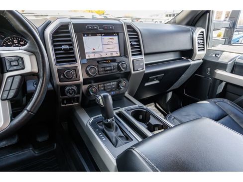 Used 2019 Ford F150 Lariat image 24