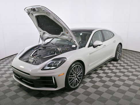 New 2026 Porsche Panamera image 31