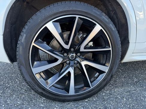 Certified 2023 Volvo XC90 B6 Plus w/ Protection Package Premier image 17