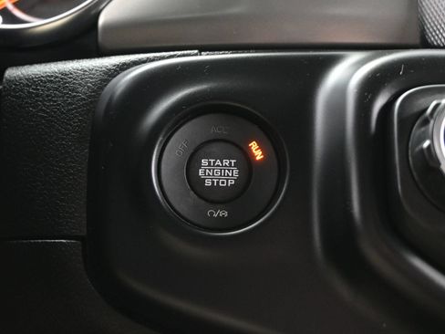 Used 2021 Jeep Wrangler Sport AWD/4WD image 23
