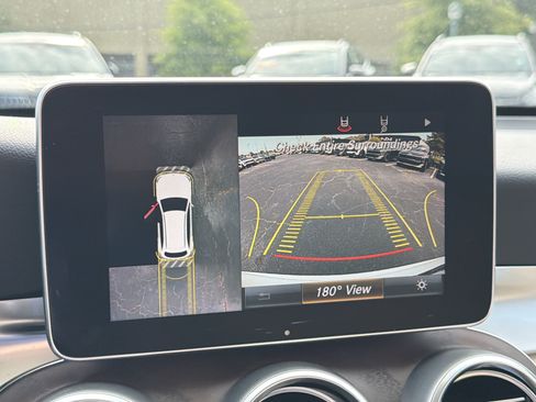 Used 2019 Mercedes-Benz GLC 300 image 29