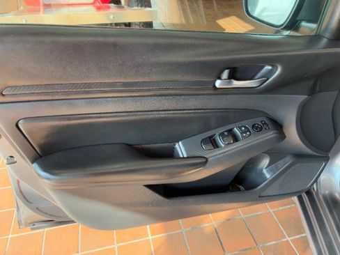 Used 2021 Nissan Altima 2.5 S w/ Driver Assist Package FWD image 14