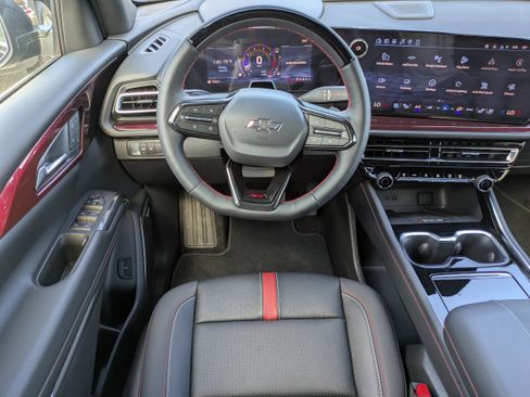 New 2026 Chevrolet Traverse RS image 4