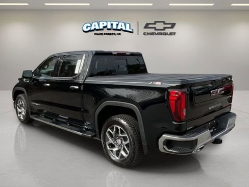 Used 2023 GMC Sierra 1500 SLT w/ SLT Premium Package image 3