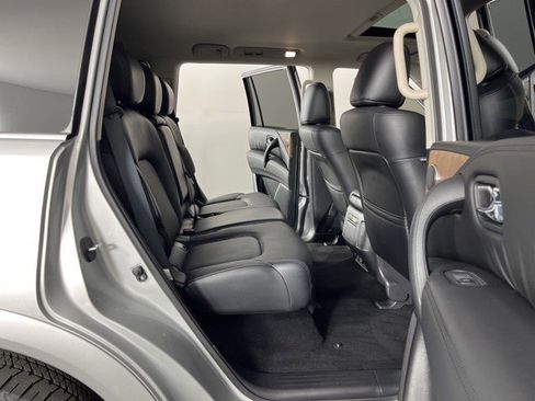 Used 2024 Nissan Armada SL image 44