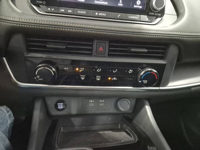 Used 2025 Nissan Rogue S AWD/4WD image 15