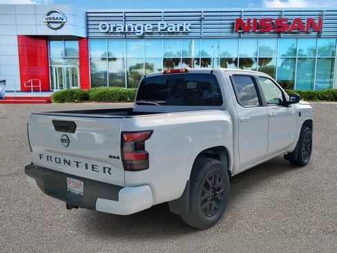 New 2026 Nissan Frontier SV w/ SV Convenience Package AWD/4WD image 2