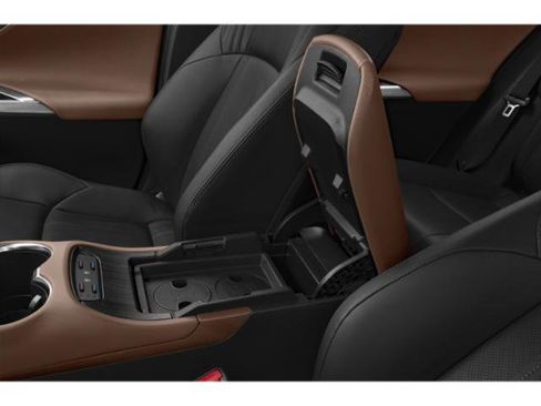 Used 2021 Toyota Venza XLE w/ Carpet Mat Package (TMS) image 14