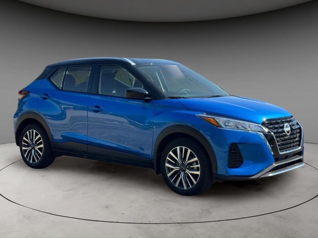 Certified 2023 Nissan Kicks SV FWD image 3
