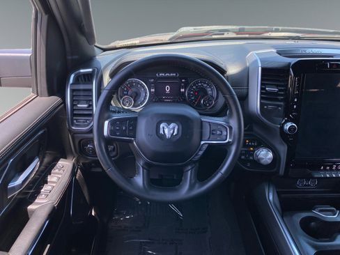 Used 2024 RAM 1500 Laramie AWD/4WD image 12