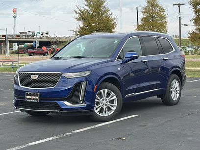 New 2025 Cadillac XT6 Luxury
