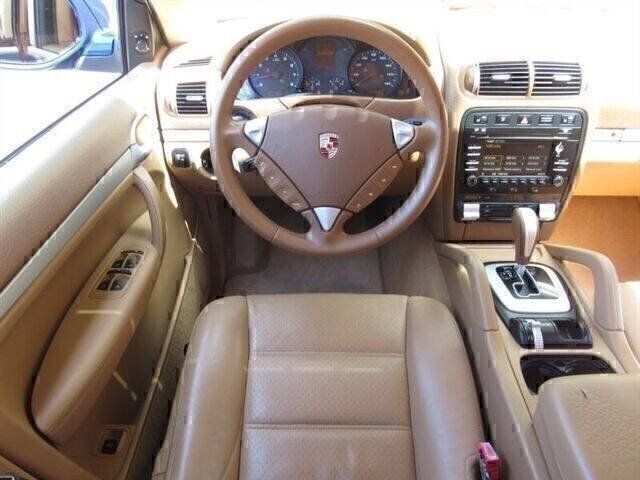Used 2009 Porsche Cayenne AWD/4WD image 12