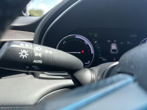 Used 2021 Toyota Avalon Limited w/ Advanced Safety Package FWD image 27