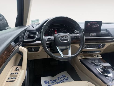 Used 2019 Audi Q5 2.0T Premium Plus w/ Convenience Package AWD/4WD image 12