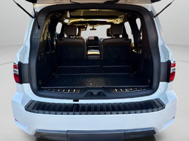 Used 2023 Nissan Armada Platinum w/ Captain's Chairs Package AWD/4WD image 23
