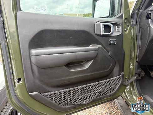 Used 2022 Jeep Wrangler Unlimited Rubicon w/ Steel Bumper Group image 15