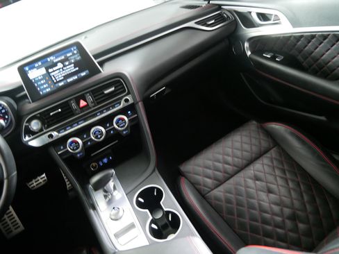 Used 2021 Genesis G70 3.3T w/ Sport Package AWD/4WD image 11