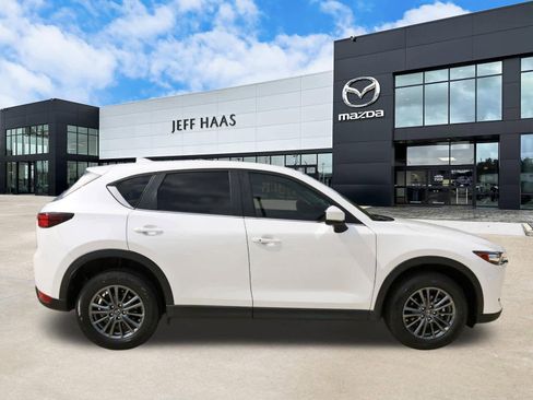 Used 2019 MAZDA CX-5 Touring FWD image 5