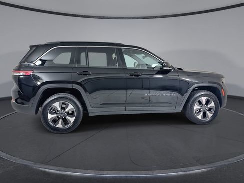 Used 2024 Jeep Grand Cherokee Limited 4xe AWD/4WD image 9