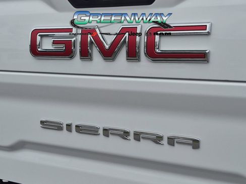 Used 2025 GMC Sierra 2500 AT4 w/ AT4 Premium Plus Package AWD/4WD image 32