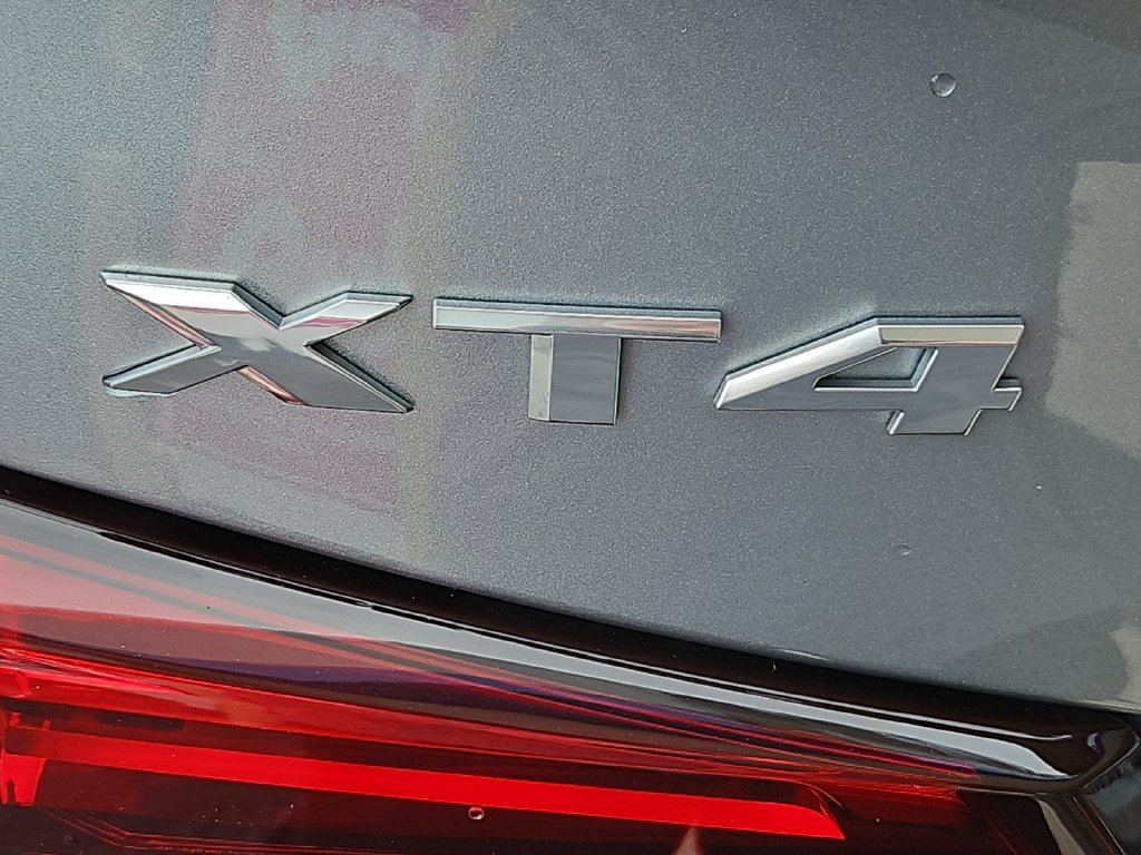 Certified 2024 Cadillac XT4 Premium Luxury FWD image 24