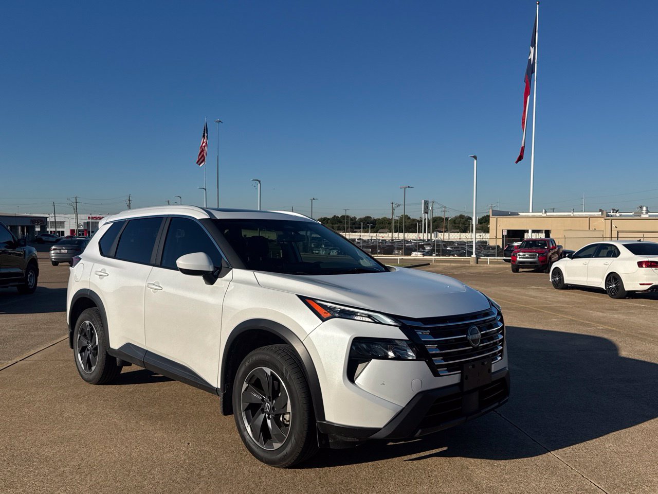 Certified 2024 Nissan Rogue SV w/ SV Premium Package FWD image 1