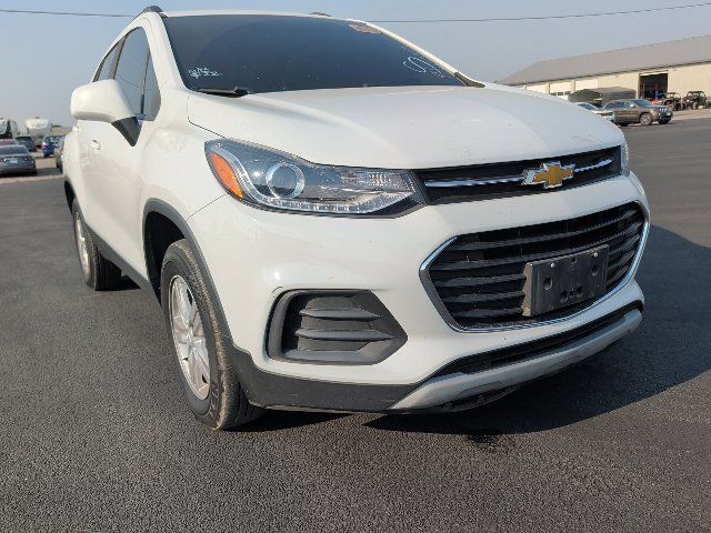 Used 2021 Chevrolet Trax LT w/ LT Convenience Package AWD/4WD image 14