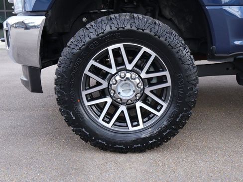 Used 2019 Ford F250 Lariat w/ Lariat Ultimate Package image 15