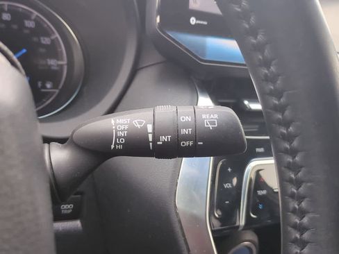 Used 2021 Toyota Venza XLE w/ Softex Package AWD/4WD image 24