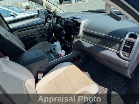 Used 2023 RAM 1500 Limited AWD/4WD image 3