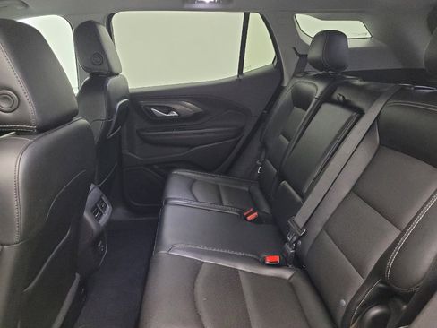 Used 2023 GMC Terrain SLT AWD/4WD image 18