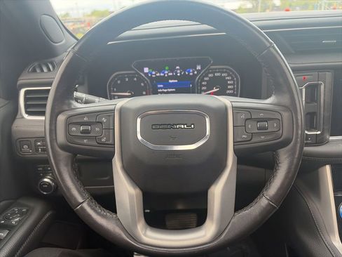 Used 2021 GMC Yukon XL Denali AWD/4WD image 46