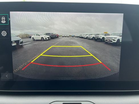 Used 2025 Kia K4 LXS image 22