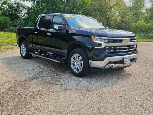 Used 2024 Chevrolet Silverado 1500 LTZ w/ Technology Package AWD/4WD image 10