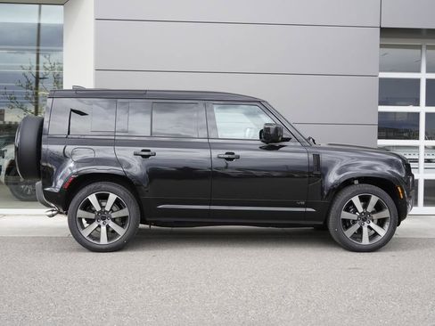 New 2026 Land Rover Defender 110 V8 AWD/4WD image 7