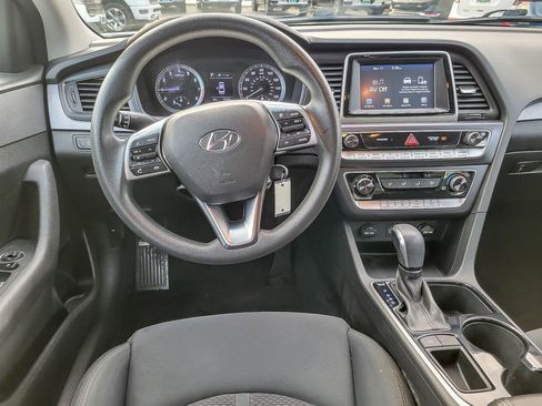 Used 2019 Hyundai Sonata SE image 10